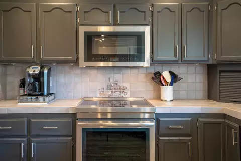 2255 Everest Dr, Redding, CA 96001 photo 4