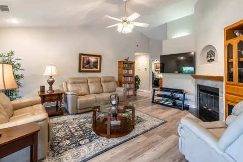 2255 Everest Dr, Redding, CA 96001 photo 8