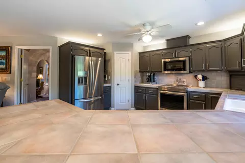 2255 Everest Dr, Redding, CA 96001 photo 7