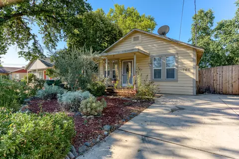 765 Locust St, Redding, CA 96001 photo 1