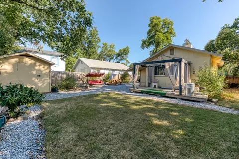 765 Locust St, Redding, CA 96001 photo 15
