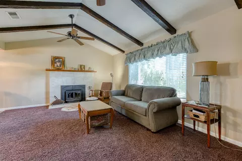 3879 Oro St, Redding, CA 96001 photo 6