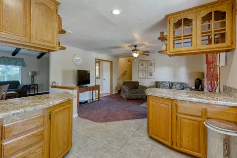 3879 Oro St, Redding, CA 96001 photo 13