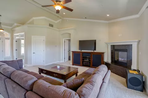3557 Keel Ct, Redding, CA 96003 photo 9