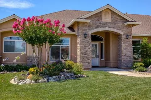 3557 Keel Ct, Redding, CA 96003 photo 2