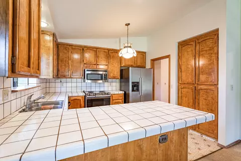 3165 Corto St, Redding, CA 96001 photo 6