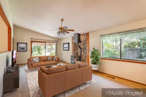 3165 Corto St, Redding, CA 96001 photo 4