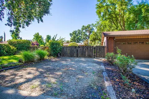3165 Corto St, Redding, CA 96001 photo 16