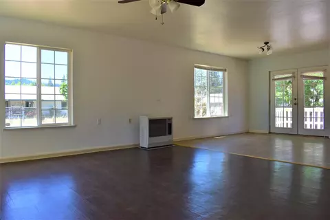 21 Shasta St, Hayfork, CA 96041 photo 5