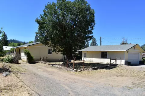 21 Shasta St, Hayfork, CA 96041 photo 2