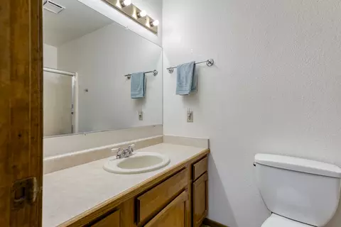 2309 Lake Redding Dr, Redding, CA 96003 photo 7