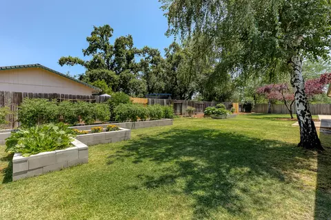 2309 Lake Redding Dr, Redding, CA 96003 photo 18