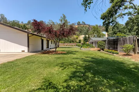 2309 Lake Redding Dr, Redding, CA 96003 photo 19