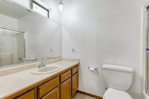 2309 Lake Redding Dr, Redding, CA 96003 photo 11