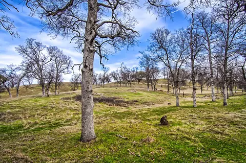 22350 Mirror Valley Ln, Redding, CA 96003 photo 8