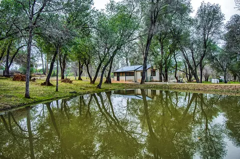 22350 Mirror Valley Ln, Redding, CA 96003 photo 1