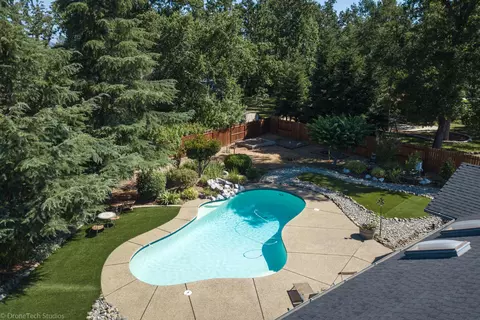 5922 Fairmont Dr, Redding, CA 96003 photo 28
