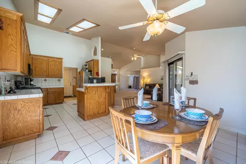 5922 Fairmont Dr, Redding, CA 96003 photo 12