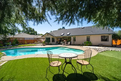 5922 Fairmont Dr, Redding, CA 96003 photo 24