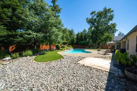 5922 Fairmont Dr, Redding, CA 96003 photo 23