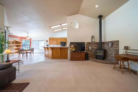 5922 Fairmont Dr, Redding, CA 96003 photo 9