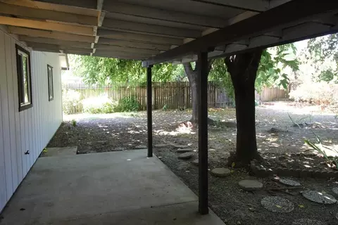 7078 Hemlock St, Redding, CA 96001 photo 8