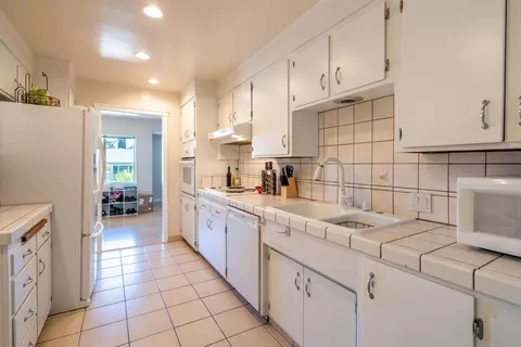 1107 4th St, Redding, CA 96002 photo 13