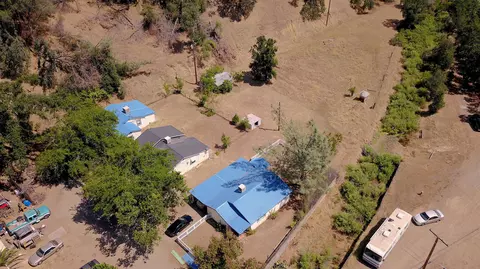2020 Kenyon Dr, Redding, CA 96001 photo 3
