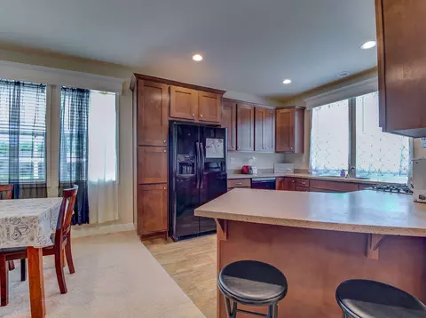 4402 Sweetgum Trl, Redding, CA 96003 photo 3