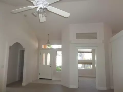 497 Reddington Dr, Redding, CA 96003 photo 3
