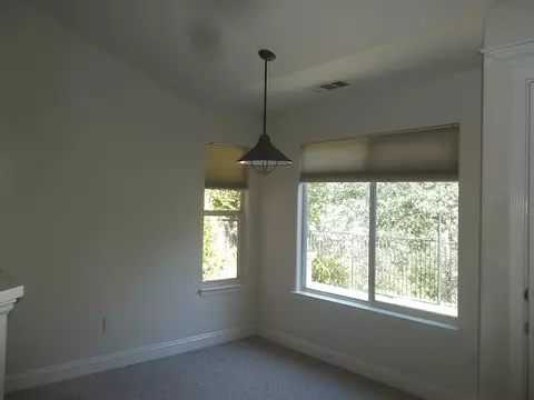497 Reddington Dr, Redding, CA 96003 photo 5