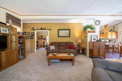19941 Loop St, Anderson, CA 96007 photo 9