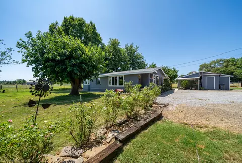 19941 Loop St, Anderson, CA 96007 photo 1