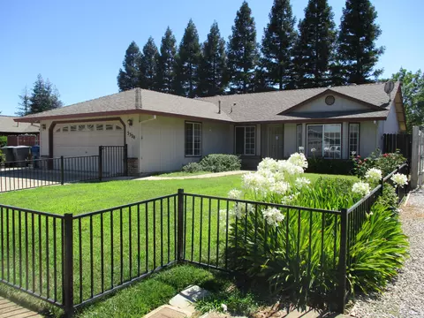 3320 Forest Homes Dr, Redding, CA 96002 photo 1