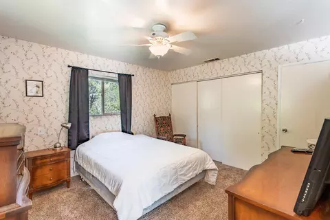 1946 Manchester Dr, Redding, CA 96002 photo 34