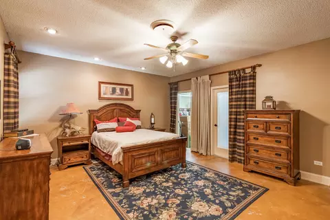1946 Manchester Dr, Redding, CA 96002 photo 14
