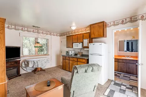 1946 Manchester Dr, Redding, CA 96002 photo 32