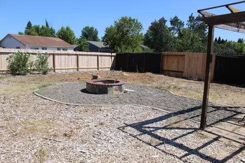 2154 Julian Ct, Redding, CA 96003 photo 15