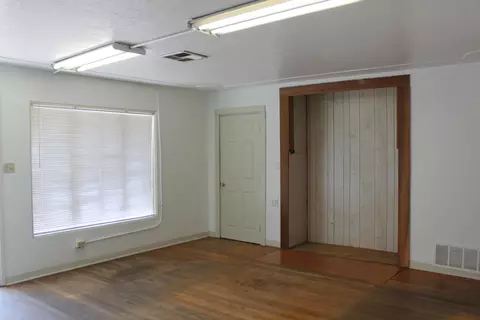 2706 Churn Creek Rd, Redding, CA 96002 photo 2
