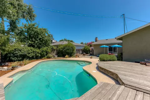 6704 Ferndale Dr, Redding, CA 96001 photo 32