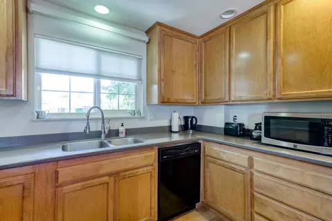 6704 Ferndale Dr, Redding, CA 96001 photo 16