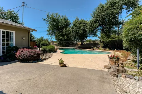 6704 Ferndale Dr, Redding, CA 96001 photo 30