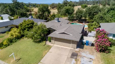 6704 Ferndale Dr, Redding, CA 96001 photo 1