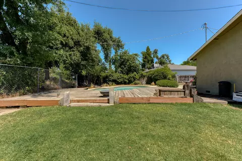 6704 Ferndale Dr, Redding, CA 96001 photo 33