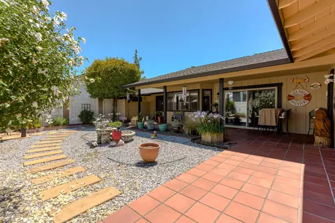 574 Collyer Dr, Redding, CA 96003 photo 35