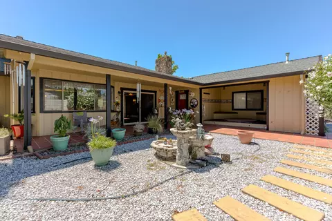 574 Collyer Dr, Redding, CA 96003 photo 36