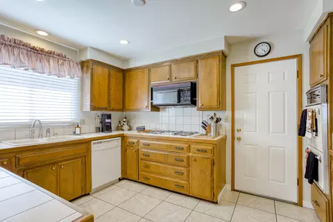 7177 Granada Dr, Redding, CA 96002 photo 48