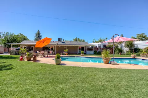 7177 Granada Dr, Redding, CA 96002 photo 1
