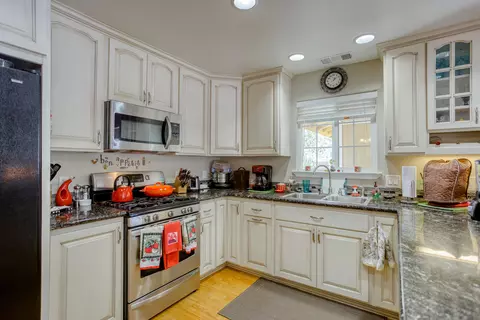 18558 Old Oasis Rd, Redding, CA 96003 photo 9