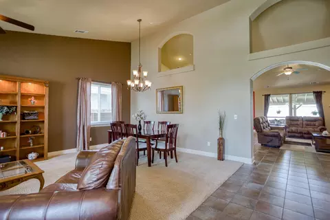 3330 Old Lantern Dr, Redding, CA 96003 photo 3